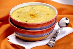 Quantas calorias em 1 Porçoes Sopa Cremosa De Milho-Verde E Frango?