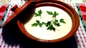 Quantas calorias em 1 Porçoes Sopa De Aveia E Couve Flor?