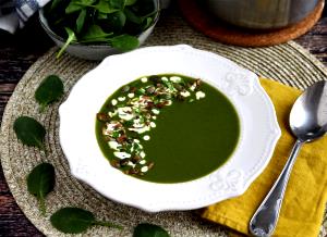 Quantas calorias em 1 Porçoes Sopa De Batata Com Espinafre?