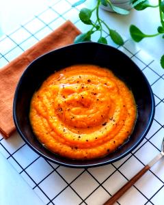 Quantas calorias em 1 Porçoes Sopa De Cenoura E Laranja?