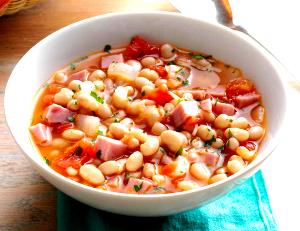 Quantas calorias em 1 Porçoes Sopa De Feijão Com Escarola E Macarrão?