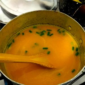 Quantas calorias em 1 Porçoes Sopa De Madioquinha Frango E Cenoura?