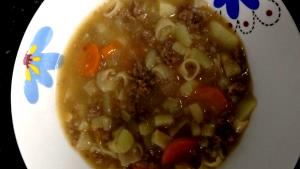 Quantas calorias em 1 Porçoes Sopa De Verduras Com Carne Moída?