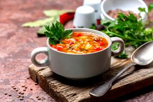 Quantas calorias em 1 Porçoes Sopa Legumes Caseira?