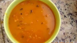 Quantas calorias em 1 Porçoes Sopa Leve De Cenoura?