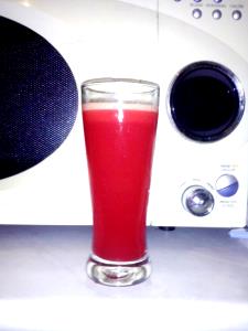 Quantas calorias em 1 Porçoes Suco De Beterraba Com Cenoura, Limão E Tomate?