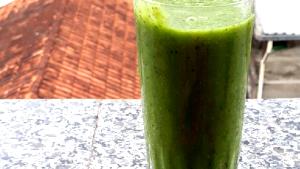 Quantas calorias em 1 Porçoes Suco Green?