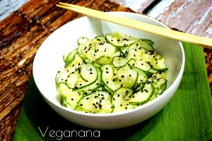 Quantas calorias em 1 Porçoes SUNOMONO 9 SALADA DE PEPINO JAPONESA )?