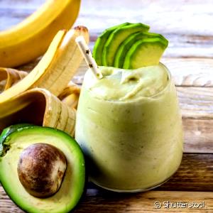 Quantas calorias em 1 Porçoes Vitamina De Abacate, Maçã E Banana?