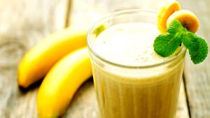 Quantas calorias em 1 Porçoes Vitamina De Banana Com Aveia E Farinah De Banana Verde?