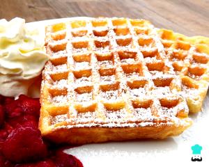 Quantas calorias em 1 Porçoes Waffles De Liquidificador?