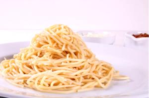 Quantas calorias em 1 Porção (230,0 G) Espaguete, cozido?