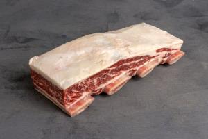 Quantas calorias em 1 Porção (266,0 G) Carne bovina, bife de ripa da costela, cru?