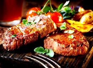 Quantas calorias em 1 Porção (85,0 G) Carne bovina, bife de picanha, cozido?