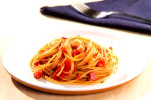 Quantas calorias em 1 prato (80 g) Spaghettini Número 3?