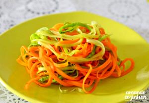 Quantas calorias em 1 unidade (195 g) Espaguete de Cenoura e Abobrinha?