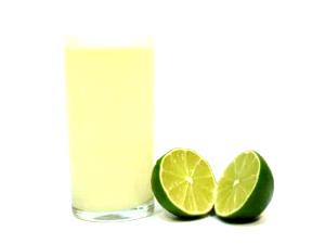 Quantas calorias em 1 unidade (500 ml) Suco de Limão?