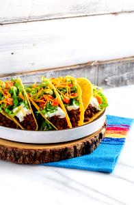 Quantas calorias em 1 unidade (83 g) Crunchy Taco Beef?