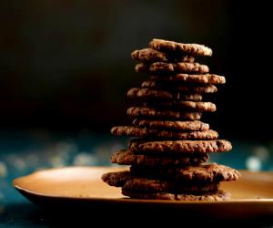 Quantas calorias em 1 Unidade Bolachas De Chocolate E Amendoim?