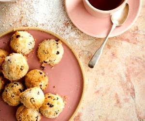 Quantas calorias em 1 Unidade Bolinhos De Coco E Chocolate?