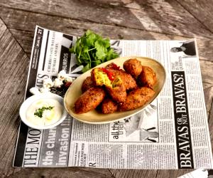 Quantas calorias em 1 Unidade Falafel De Milho?