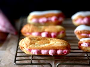 Quantas calorias em 1 Unidade Mini Éclairs De Framboesa?