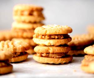 Quantas calorias em 1 Unidade Sanduíche De Cookies Com Manteiga De Amendoim?