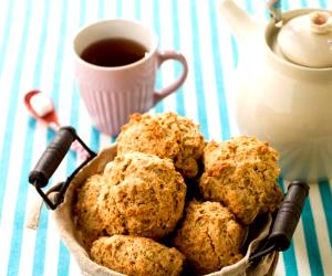 Quantas calorias em 1 Unidade Scones İntegrais Com Ervas Aromáticas?