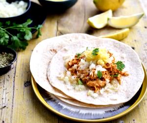 Quantas calorias em 1 Unidade Tacos De Frango Al Pastor?