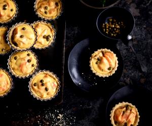 Quantas calorias em 1 Unidade Tarteletes De Salmão E Molho Holandês?