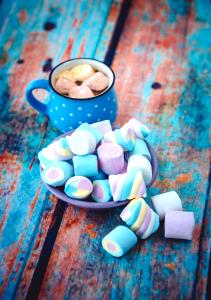 Quantas calorias em 1 Xícara, Miniatura Marshmallows?