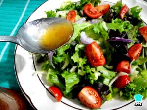 Quantas calorias em 1 Xícara Molho Francês para Saladas (Gordura Reduzida)?