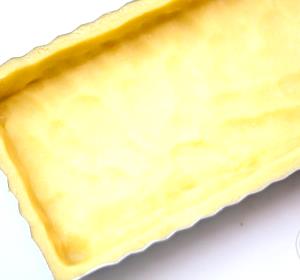 Quantas calorias em 1 Xícara (129,0 G) Massa de torta, wafer de baunilha?