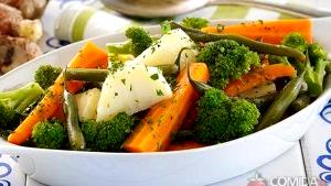 Quantas calorias em 1 Xícara (182,0 G) Vegetais mistos, cozidos?