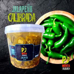 Quantas calorias em 1 Xícara, Picado (136,0 G) Pimentas, jalapeno, enlatadas, sólidos e líquidos?