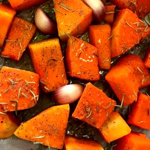 Quantas calorias em 100 g Abóbora Cabotian Cozida?