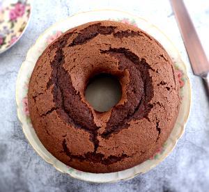 Quantas calorias em 100 G Bolo de Café?