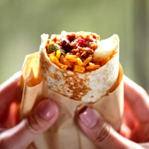 Quantas calorias em 100 G Burrito com Carne de Vaca?