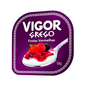 Quantas calorias em 100 g Grego Frutas Vermelhas?