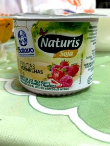 Quantas calorias em 100 G Iogurte de Soja?