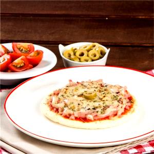 Quantas calorias em 100 g Mini Pizza de Mussarela?