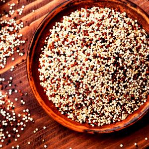 Quantas calorias em 100 g Mix de Quinoa?