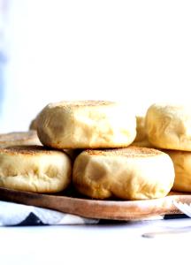 Quantas calorias em 100 G Muffin Inglês Torrado?