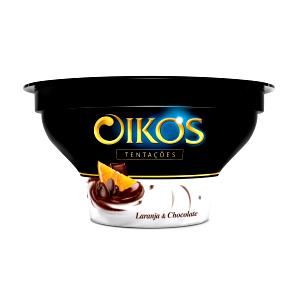 Quantas calorias em 100 g Oikos Tentações Laranja e Chocolate?