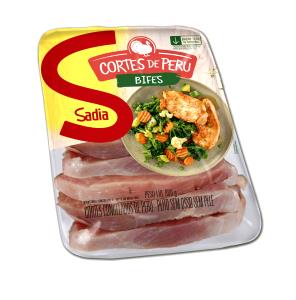 Quantas calorias em 100 G Pele e Carne do Peito de Peru?