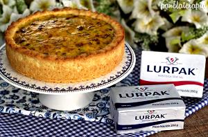 Quantas calorias em 100 g Quiche de Funghi com Emmental?