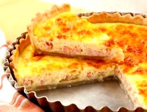 Quantas calorias em 100 g Quiche de Peito de Peru?