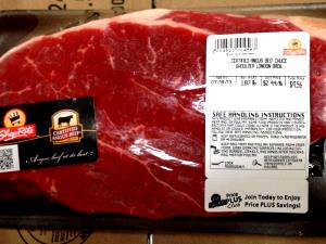 Quantas calorias em 100 g Shoulder Steak?