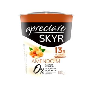 Quantas calorias em 100 g Skyr Amendoim?