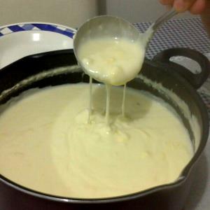 Quantas calorias em 2 colheres de sopa (19 g) Creme de Queijo?